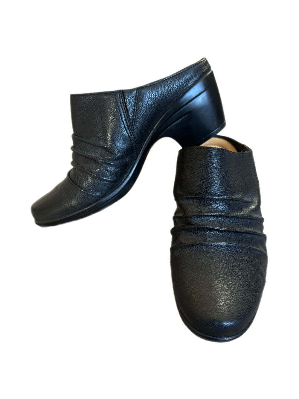 Clarks Black Leather Slip-On Mule Clogs size 7.5